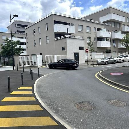 La Royaute A 22 Min De Disneyland Et Center Parcs Meaux Dış mekan fotoğraf